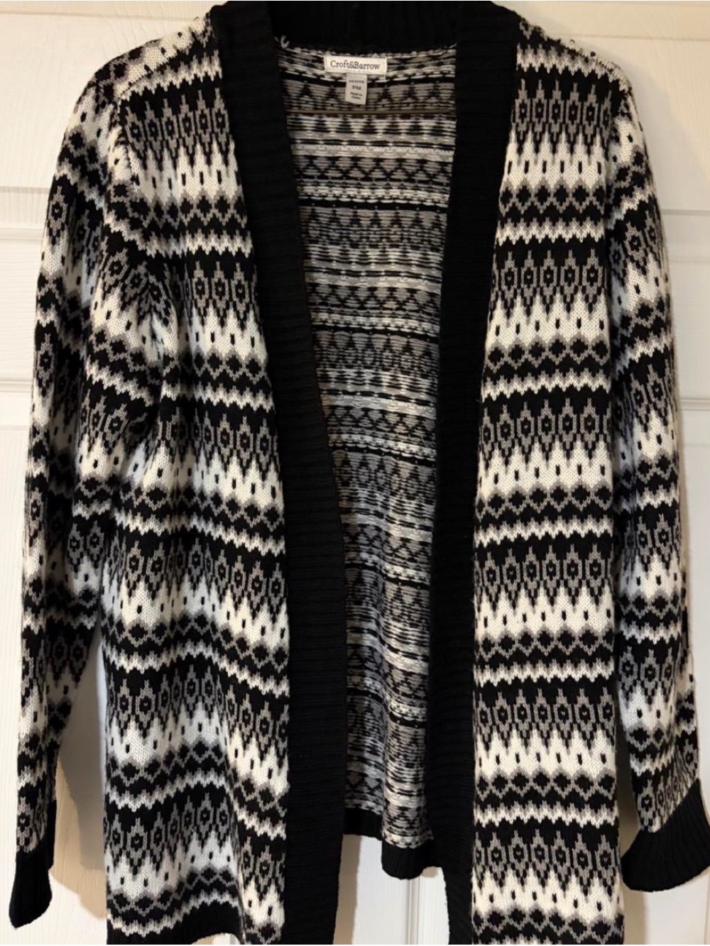 Croft & Barrow black & white knit cardigan